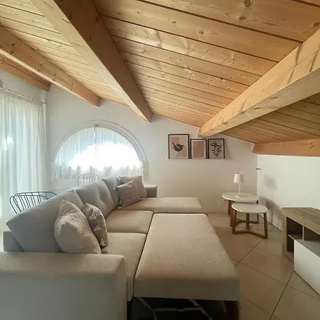 Emma -walterigato Solo Per Famiglie * לידו די ג'סולו